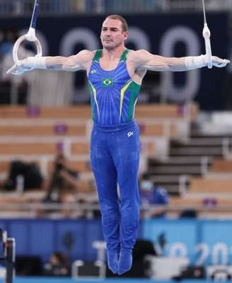 Zanetti durante as classificatórias das argolas nos Jogos Olímpicos de Tóquio