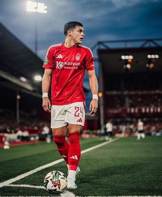 Ramon Sosa atua pelo Nottingham Forest e seleção paraguaia.