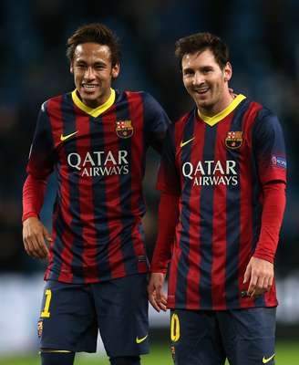 <p>Neymar teria um salário muito próximo ao de Messi</p>
