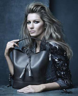 <p>Gisele e 'musas' de Marc Jacobs foram clicadas por Stevan Meisel</p>