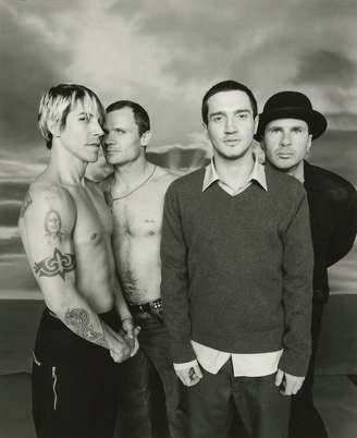 Red Hot Chili Peppers vende catálogo de gravações por mais de R$ 1,4 bilhão em acordo com a Warner Music Group