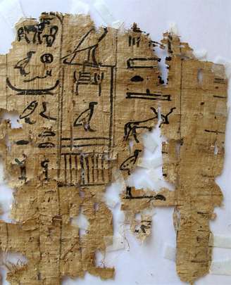 Egito divulgou imagens dos papiros mais antigos já encontrados