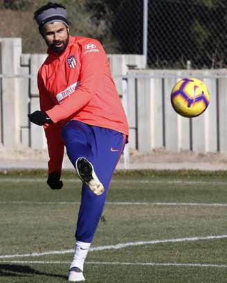 Diego Costa voltou a treinar nesta terça-feira (Foto: Reprodução / Twitter)