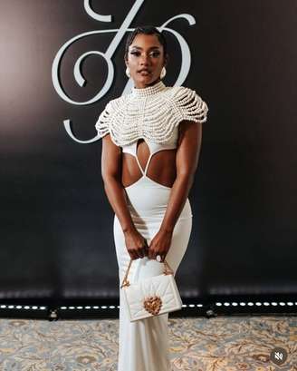 Erika Januza é internada em hospital do Rio