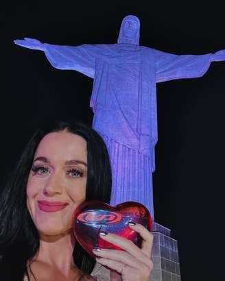 Katy Perry compartilhou momentos no Brasil com seus seguidores.