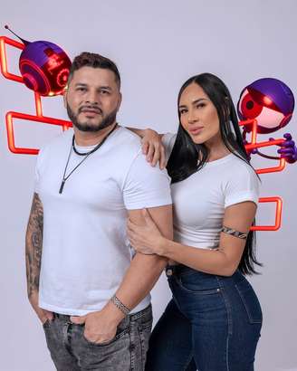 Marcelo e Arleane são os primeiros eliminados do 'BBB 25'.