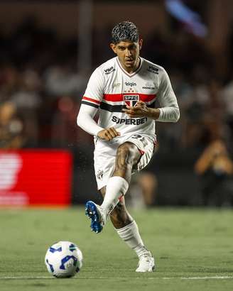São Paulo tem pênalti perdido contra o Sport. (Photo by Rubens Chiri)