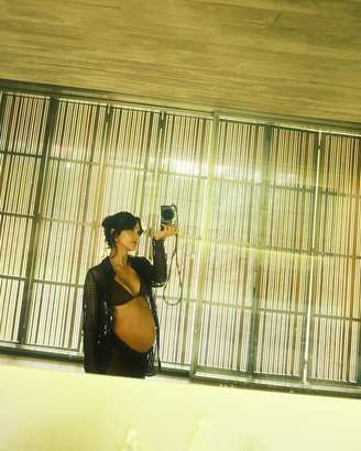 Manu Gavassi enquanto estava grávida da primeira filha. A bebê nasceu em 3 de abril de 2025.