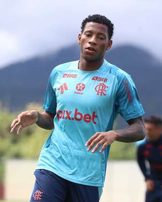 Gonzalo Plata em treino pelo Flamengo. 