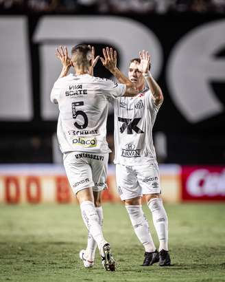 ( Fotos: Raul Baretta/ Santos FC)
