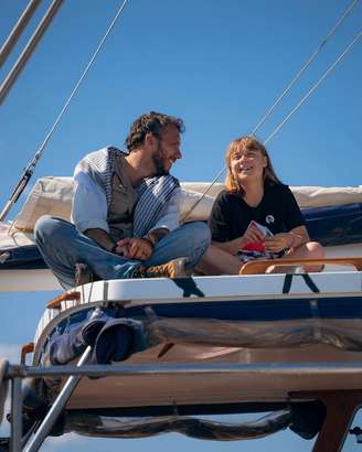 O brasileiro Thiago Ávila acompanha a ativista Greta Thunberg em embarcação com ajuda humanitária para a Faixa de Gaza.