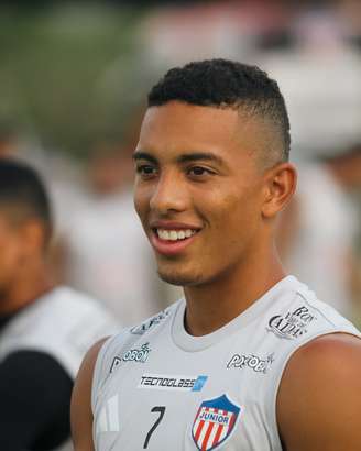 Jordan Barrera durante treino do Junior 