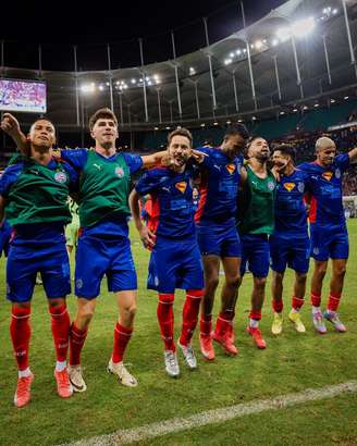 Jogadores do Bahia comemoram vitória no Brasileirão