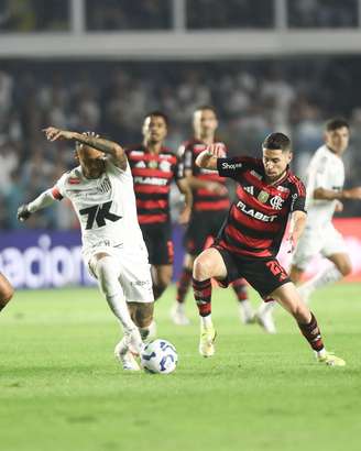 Flamengo não consegue produzir ofensivamente e tem a segunda derrota no Brasileirão. 