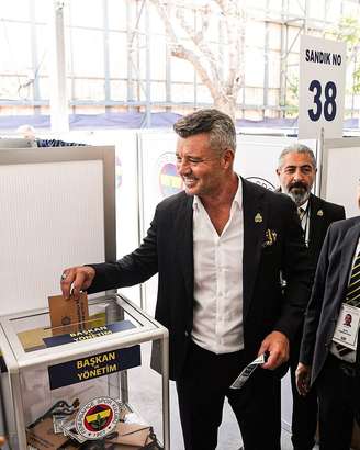 Sadettin Saran, presidente do Fenerbahçe