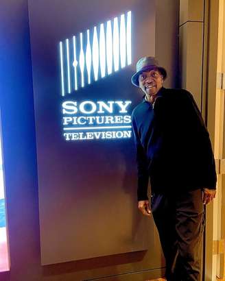 Ator T.K. Carter é encontrado morto em sua casa, na Califórnia.