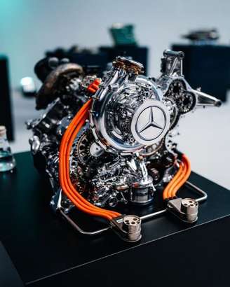 Motor Mercedes é considerado legal pela FIA 