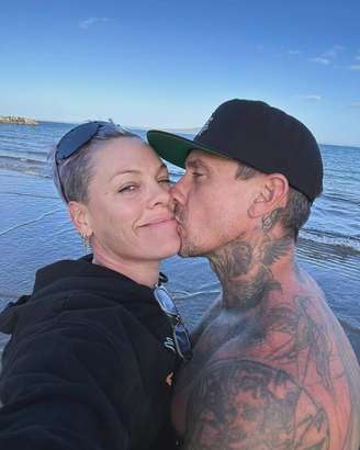 Pink comentou rumores de separação em vídeo publicado no Instagram