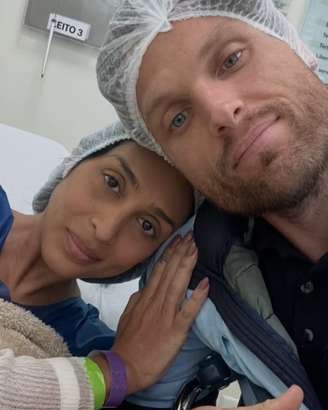 A ex-BBB Amanda Djehdian fez um forte desabafo em suas redes sociais neste domingo, 8, após ter um aborto espontâneo e perder gêmeos