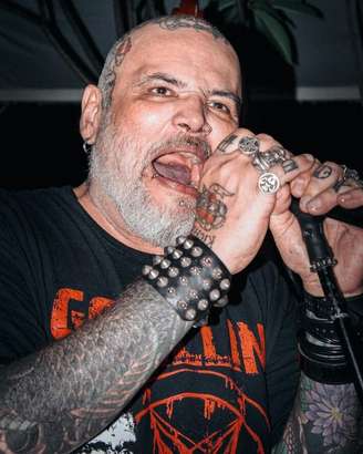 Cantor João Gordo é detido com drogas no aeroporto de BH