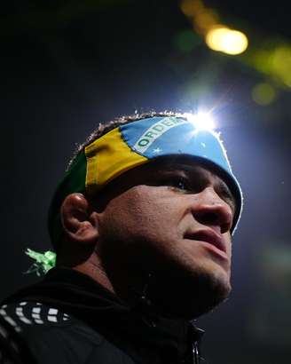 Gilbert Durinho anuncia aposentadoria do MMA