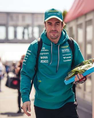 Fernando Alonso descarta aposentadoria após o término da temporada