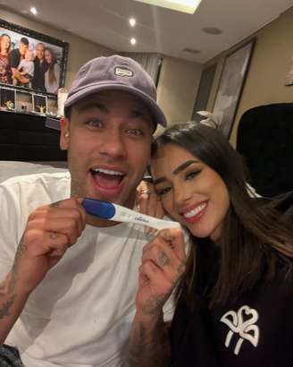 Neymar e Bruna Biancardi estão à espera da terceira filha do casal.