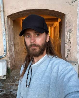 Documentário reúne acusações de abuso sexual contra Jared Leto