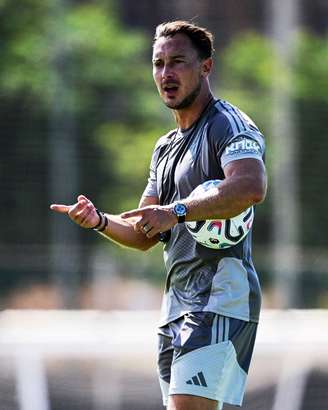 Matthias Jaissle durante treino do Newcastle 