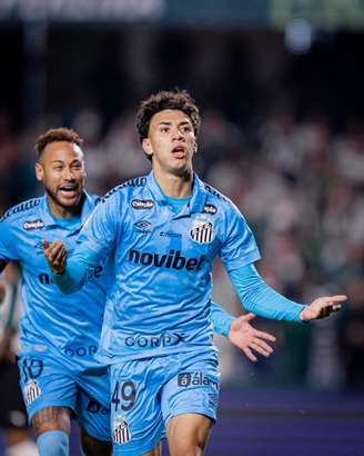 Gabriel Bontempo comemorando gol na vitória do Santos sobre o Coritiba 