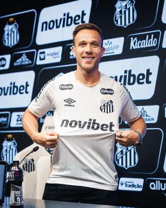 Arthur, novo reforço do Santos 
