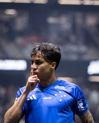 Kaio Jorge comemorando gol 