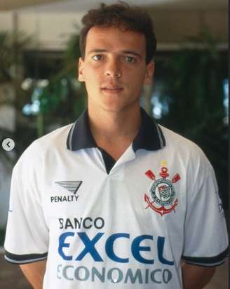 Fernando Diniz quando era jogador do Corinthians em 97
