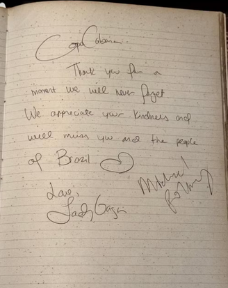 Recado de Lady Gaga no Livro de Ouro do Copacabana Palace
