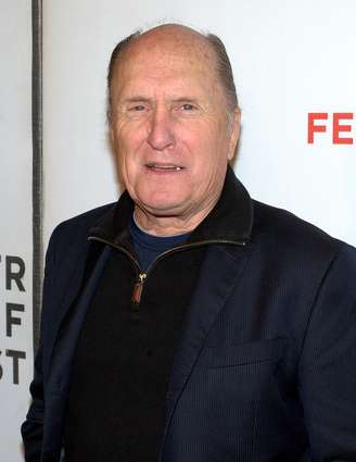 O ator americano Robert Duvall morreu em 15 de fevereiro de 2026, aos 95 anos. A informação foi confirmada em 16 de fevereiro por sua esposa, Luciana. A causa da morte não foi divulgada.