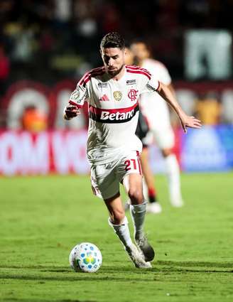 Jorginho pelo Flamengo 