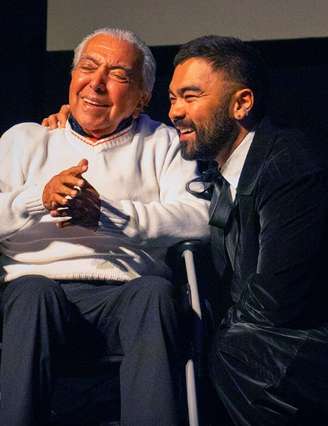 Mauricio de Sousa faz aparição surpresa em pré-estreia de cinebiografia