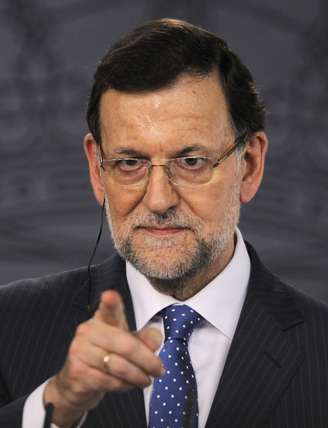 O primeiro-ministro espanhol, Mariano Rajoy, garante que não pretende deixar o cargo