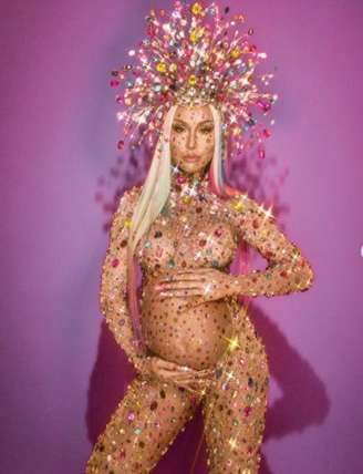Look de Sabrina Sato para ensaio de carnaval.