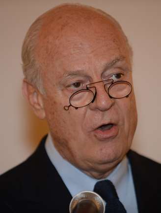 <p>Foto de arquivo tirada em Nova Deli, Índia, em 22 de março de 2013, mostra o diplomata Staffan de Mistura durante uma coletiva de imprensa</p><p> </p>