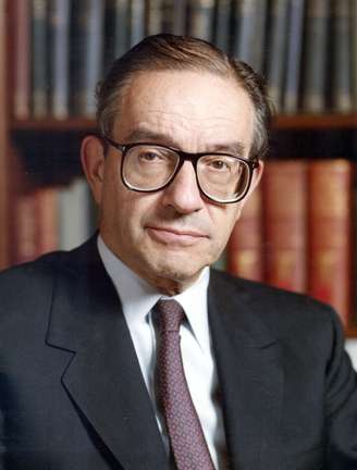 Considerado o mais importante formulador de políticas econômicas de sua época, Alan Greenspan morreu nesta segunda, aos cem anos.