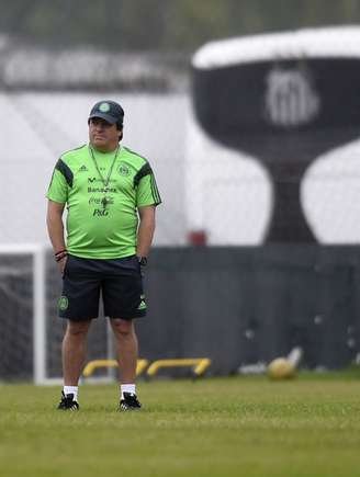 Miguel Herrera admite ansiedade antes da estreia na Copa