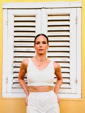 Ana Furtado assina com o SBT e vai comandar nova temporada do Fábrica de Casamentos