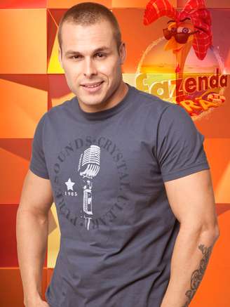 Lucas Barreto é carioca, modelo e tem 24 anos