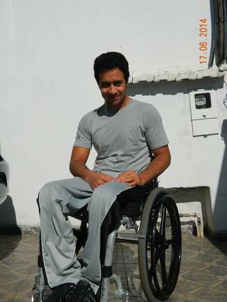 Juliano Alves Pinto, 29 anos, apresentou o exoesqueleto na abertura da Copa do Mundo