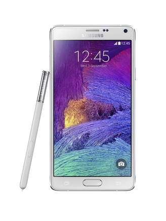 <p>Com novos recursos para selfies, phablet Galaxy Note 4 chega ao Brasil nas cores preto e branco pelo preço de R$ 2.899</p>