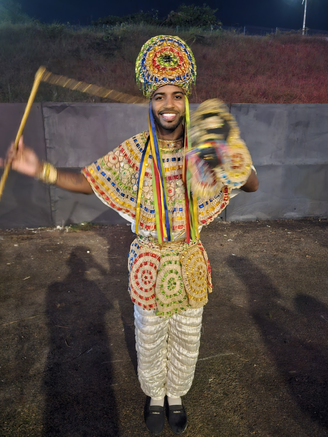 Dançarino André Richardson faz até 5 apresentações por noite no São João