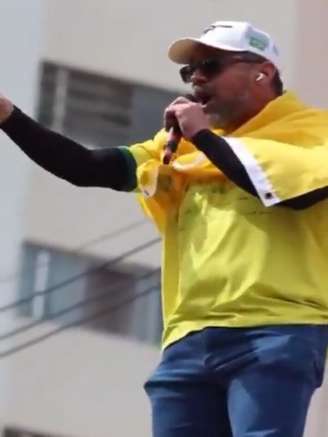 Pollon participou de manifestação bolsonarista no MS neste sábado, 3, e fez discurso inflamado.