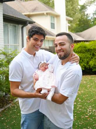 Nasce Mia, primeira filha de Lucas Bley e Lucas Rangel