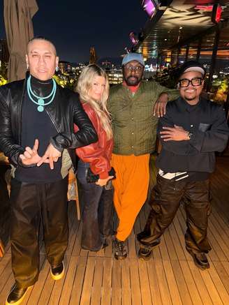 Fergie registrou encontro com will.i.am, apl.de.ap e Taboo em dezembro de 2025